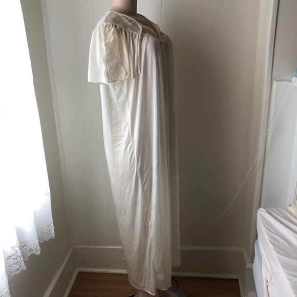 Vintage Soft Nightie - Picture 6 of 8